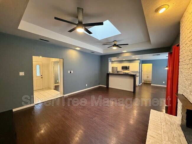Building Photo - 7716 Pampas Dr
