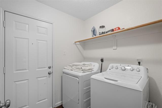 Building Photo - 105 Violet Dr
