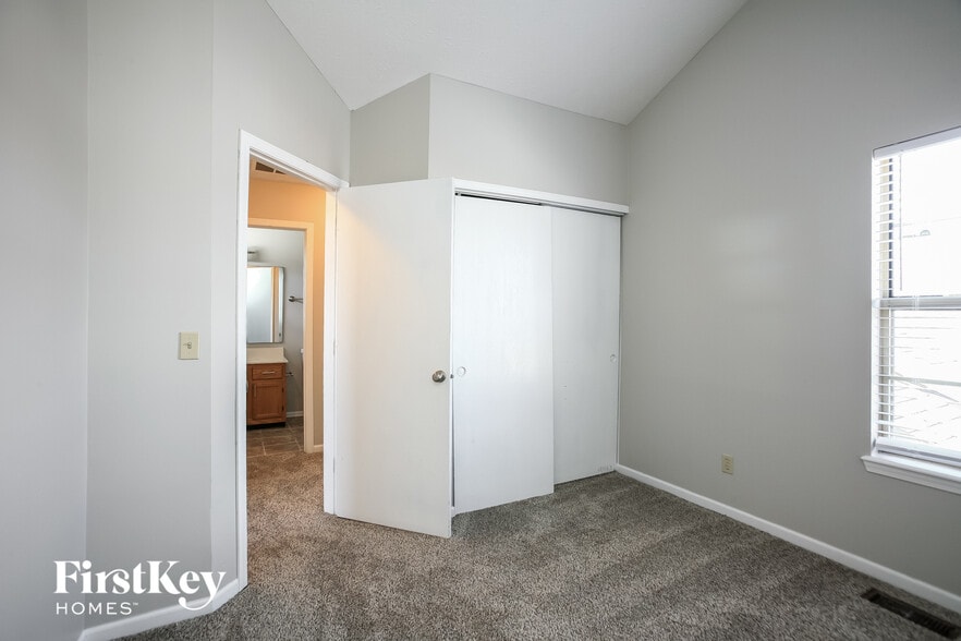 Building Photo - 5640 Orchardgrass Ln