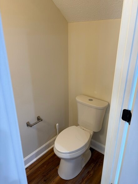 Building Photo - 2984 Sugarberry Ln