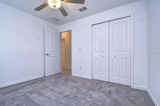 Building Photo - 8879 Little Bluestem Dr