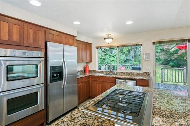 Building Photo - 3Bd/3.5Ba Bothell House