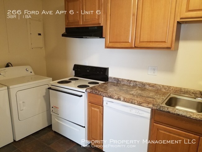 Building Photo - 3BR 1BA Apartment Style Unit, Standardsville