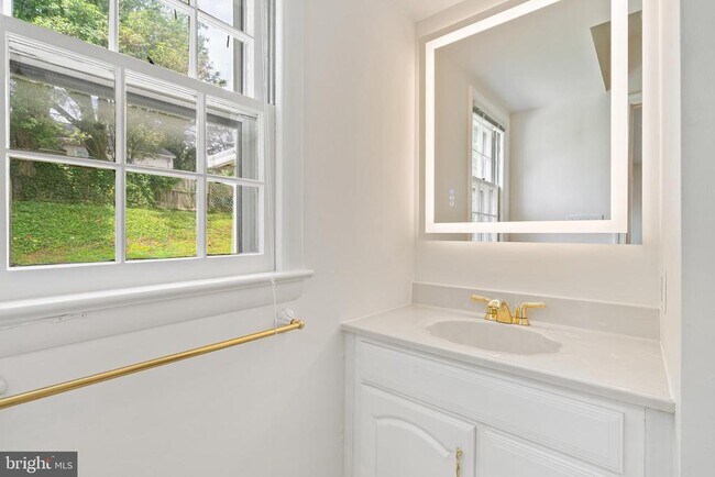 Building Photo - 11710 Milbern Dr