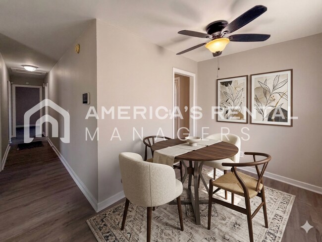 Building Photo - Updated Home for Rent in Birmingham, AL - Just minutes from Oxmoor Road!