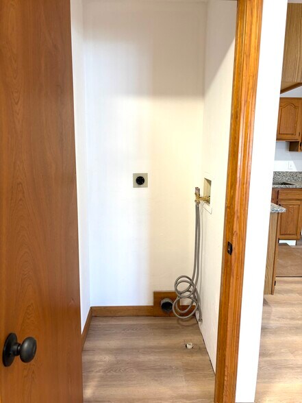 Building Photo - 28 South Ave