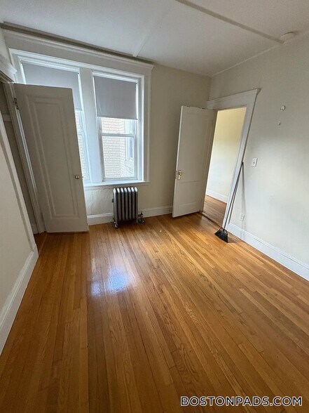 Building Photo - 1179 Boylston St