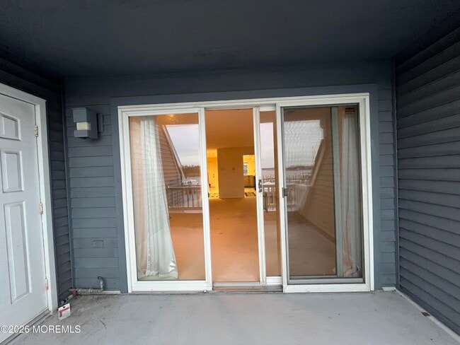 Building Photo - 210 Spinnakers Cv