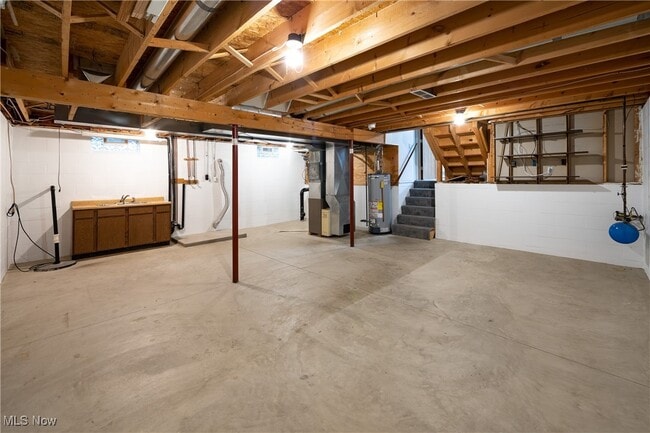 Building Photo - 273 Allen Dr