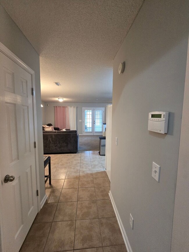 Building Photo - Woodland Park