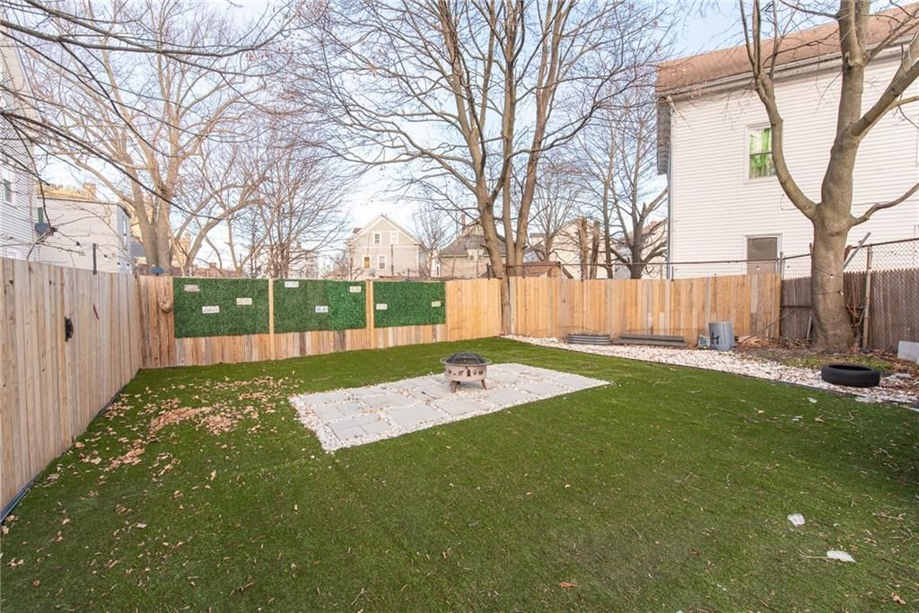 Building Photo - 49 Hollis St