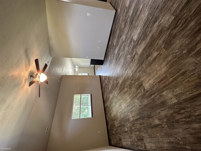 Building Photo - 3 br, 2 bath House - Southwoods Villas Sou...