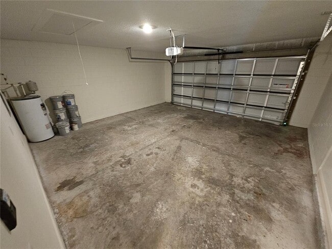 Building Photo - 1640 Strathmore Cir