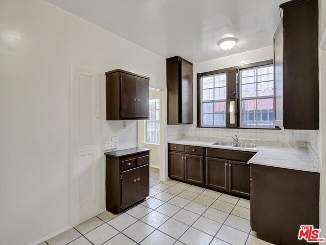 Building Photo - 4222 Hooper Ave.