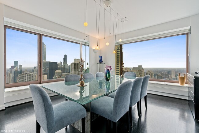 Building Photo - 161 E Chicago Ave