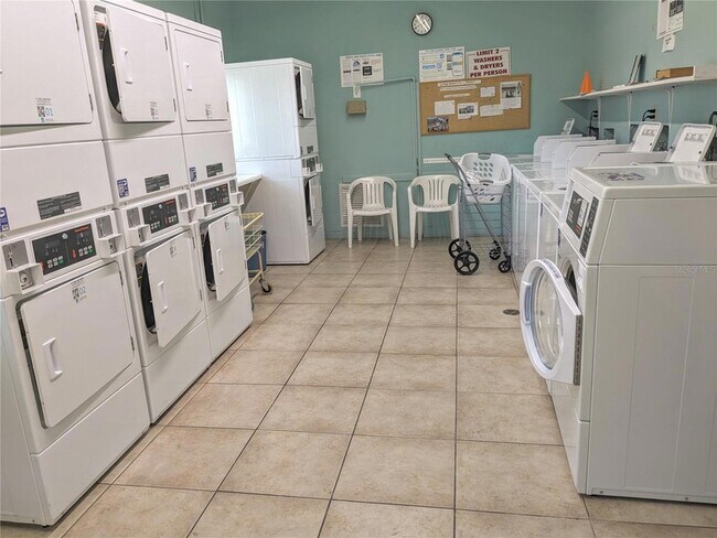 Building Photo - 1830 Restful Dr