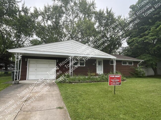 Building Photo - 493 Northfield Dr