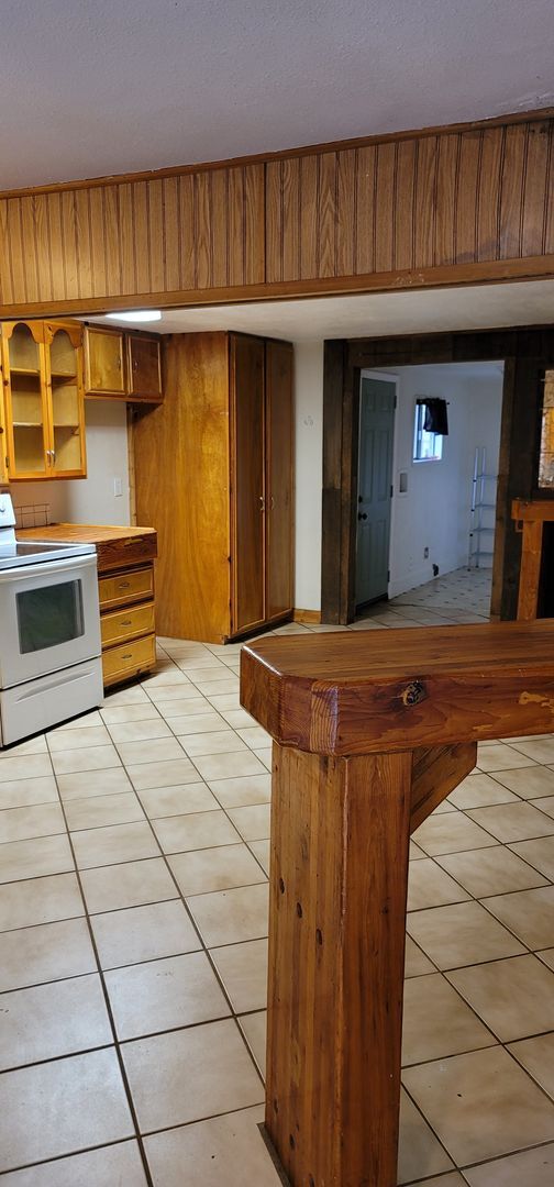 Building Photo - RENT REDUCED! Home for rent !