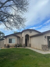 Building Photo - Cute house in a quiet neighborhood