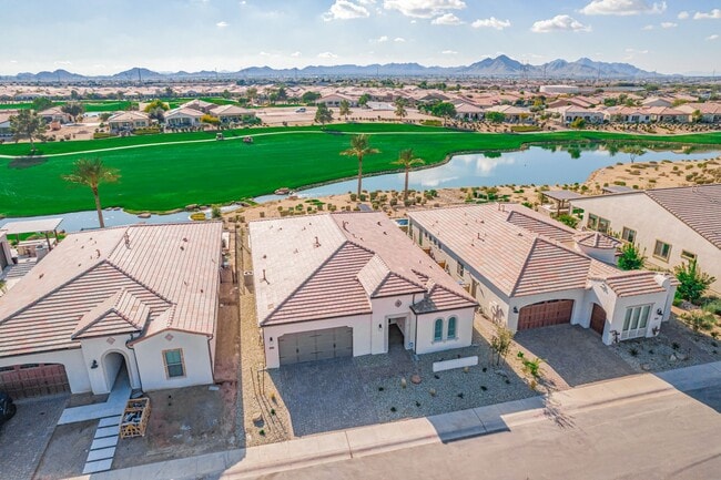 Building Photo - Luxury Rental in Queen Creek - Try Before You Buy