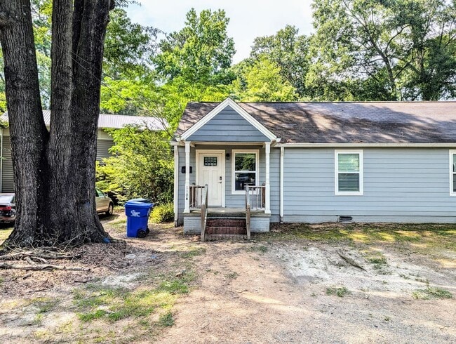 Primary Photo - 110 Goldston Ave