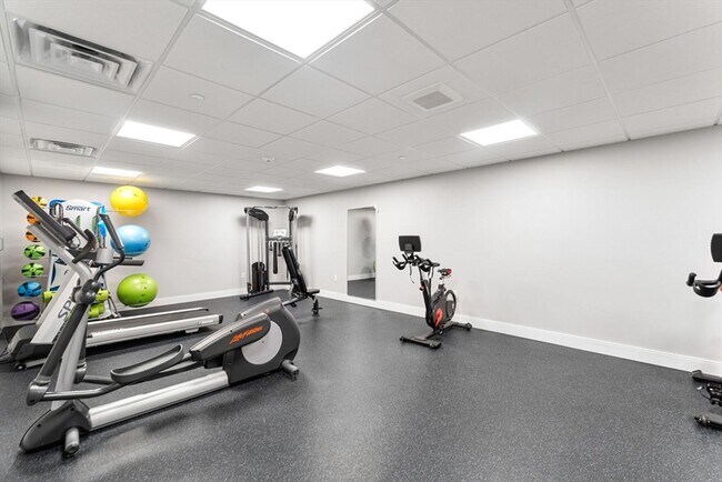 Building Photo - 1457 Tremont St