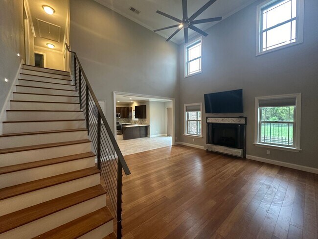Building Photo - 514 Sapphire Dr