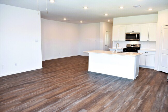 Building Photo - 27307 Azure Fls Dr