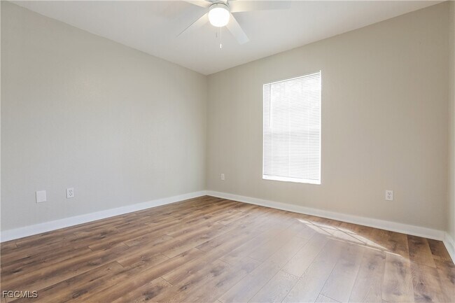 Building Photo - 4168 Merriam Ln