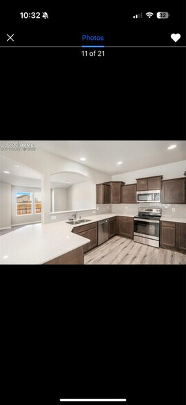 Building Photo - 6351 Old Glory Dr
