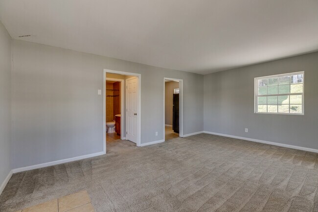 Building Photo - Maplehurst