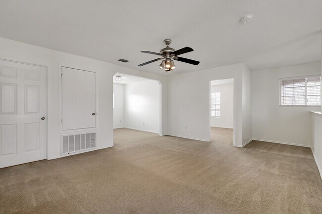 Building Photo - Monticello Ranch-Available Now-3Bd/3Ba