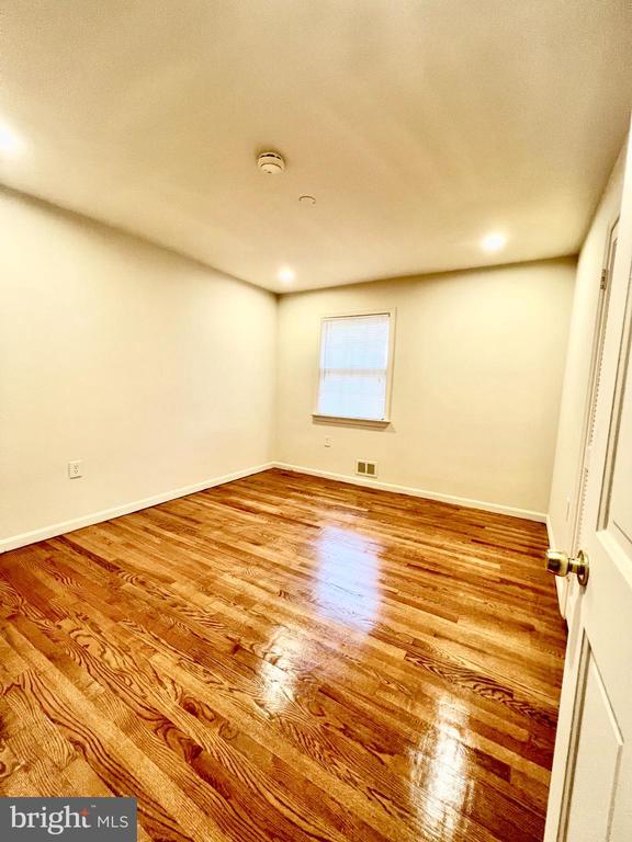 Building Photo - 7510 Sanner Rd