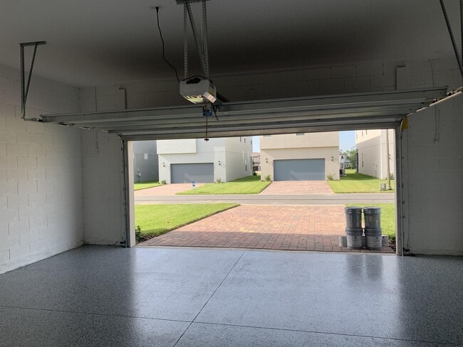 Building Photo - 10360 Austrina Oak Lp