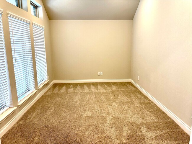 Building Photo - 29122 Parker Heights Ln