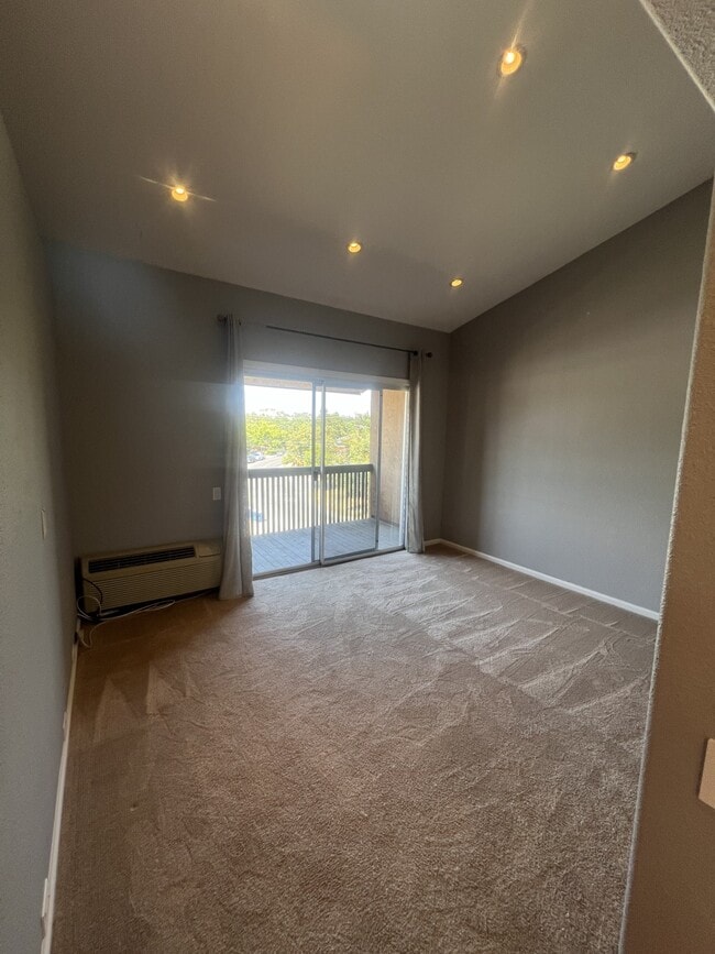 Building Photo - 155 Sharene Ln