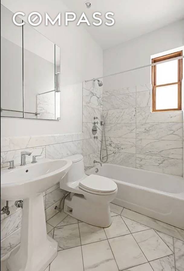 Building Photo - 323 Washington Ave