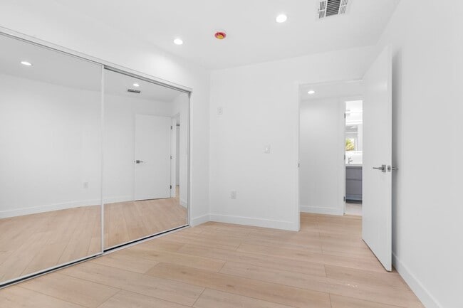 Building Photo - 10941 Christine Way