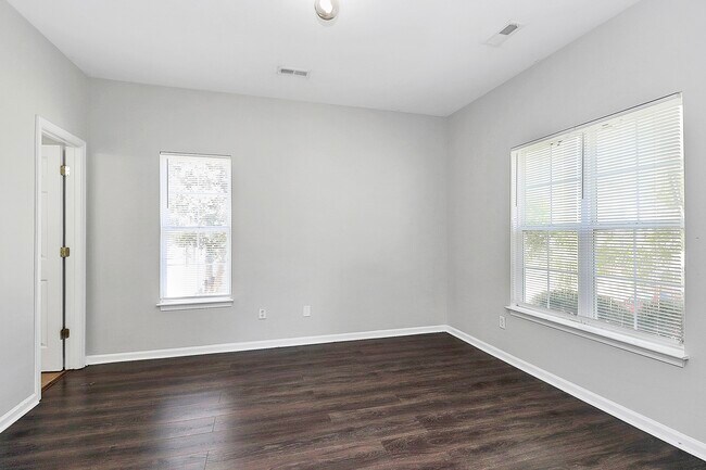 Building Photo - 3731 Bullard St