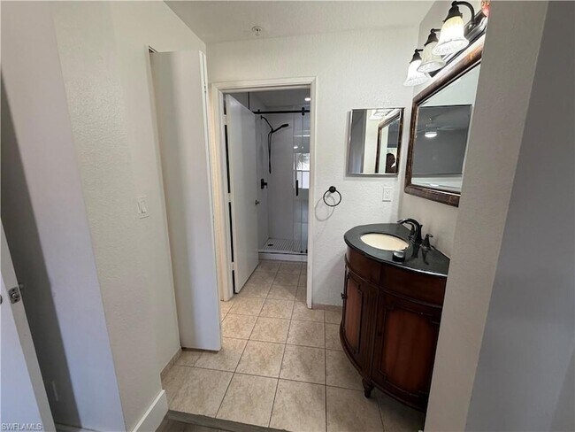 Building Photo - 8275 Ibis Club Dr