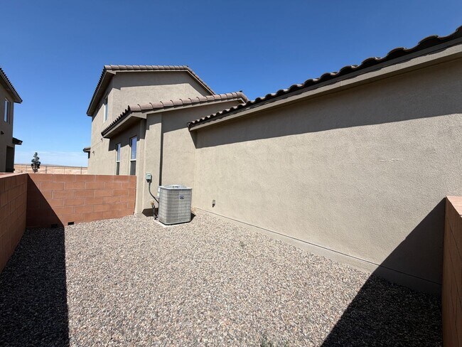 Building Photo - 6118 Chicago Dr SE