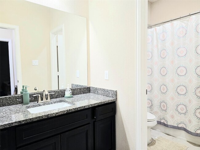 Building Photo - 21914 Avalon Queen Dr