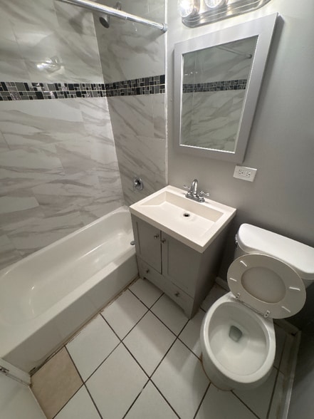 Building Photo - 3343 Commercial