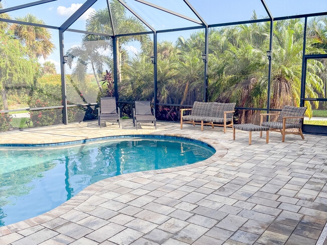 Building Photo - 24244 Gallberry Dr