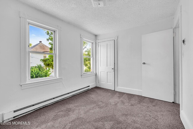 Building Photo - 1207 2nd Ave