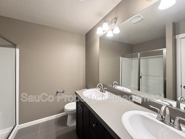 Building Photo - 175 NE 80th Ave