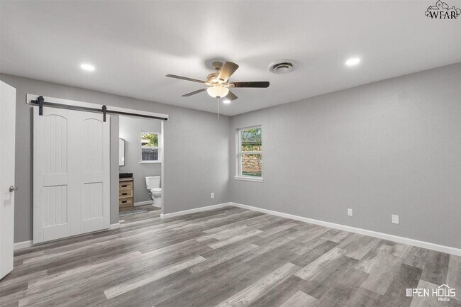 Building Photo - 4303 Prince Edward Dr