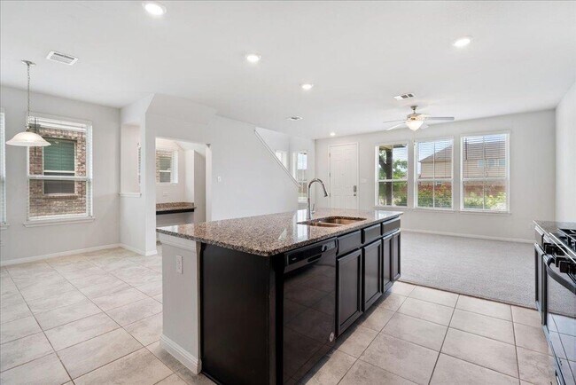 Building Photo - 5711 Pleasanton Pkwy