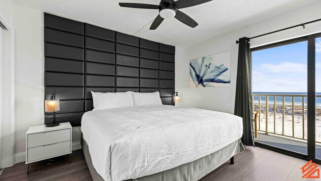 Building Photo - 556 Coral Ct