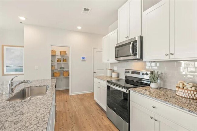 Building Photo - 5117 Sidney Sq Dr